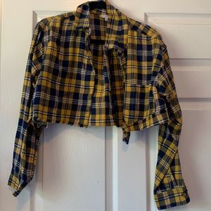 Cropped long sleeve flannel